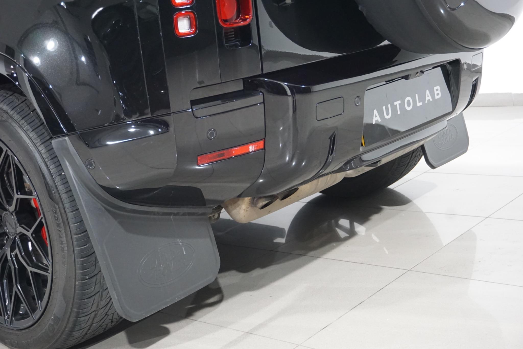 Land Rover Defender 110 2.0 SD4 HSE Auto 4WD Euro 6 (s/s) 5dr